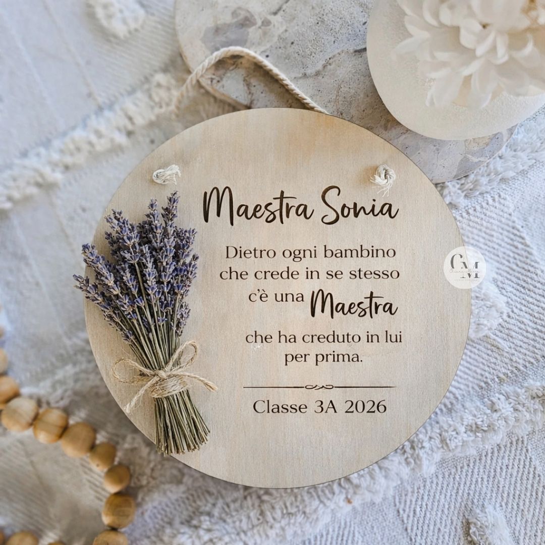 Regalo Maestra Personalizzato in Legno con Nome – Targa Fine Anno con Fiori di Lavanda Essiccati