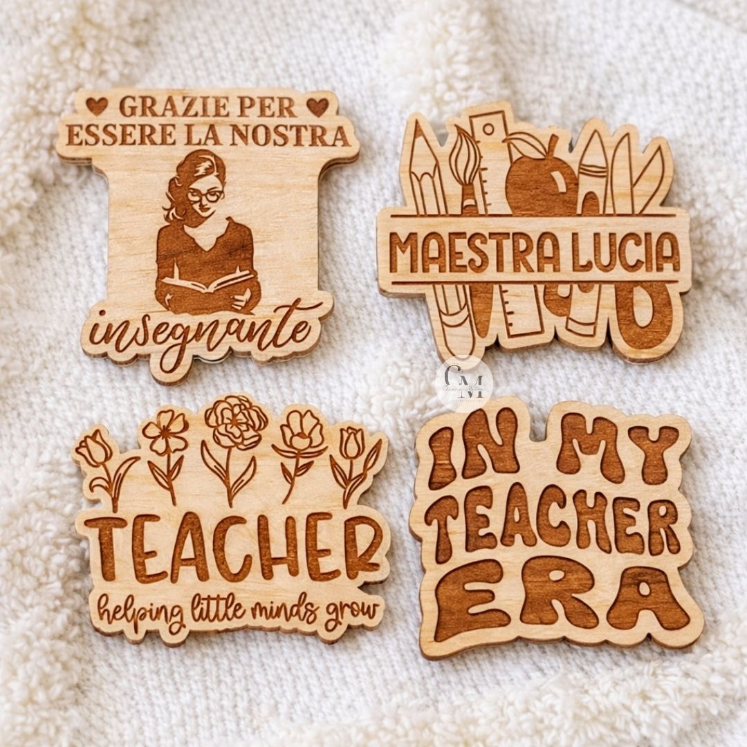 Magneti in Legno Personalizzati per Maestra – Set 4 Calamite Incise