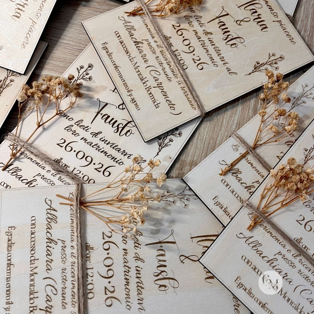 Inviti di Nozze in Legno Personalizzati con Gypsophila/Lavanda/Eucalipto