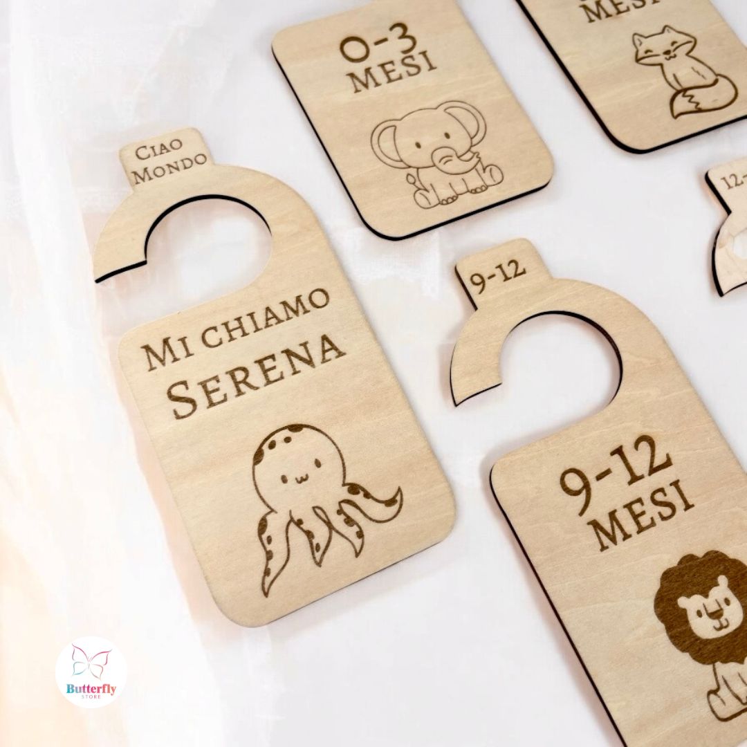 Set 7 Appendini Divisori In Legno Per Guardaroba Neonato - Personalizzato con Nome