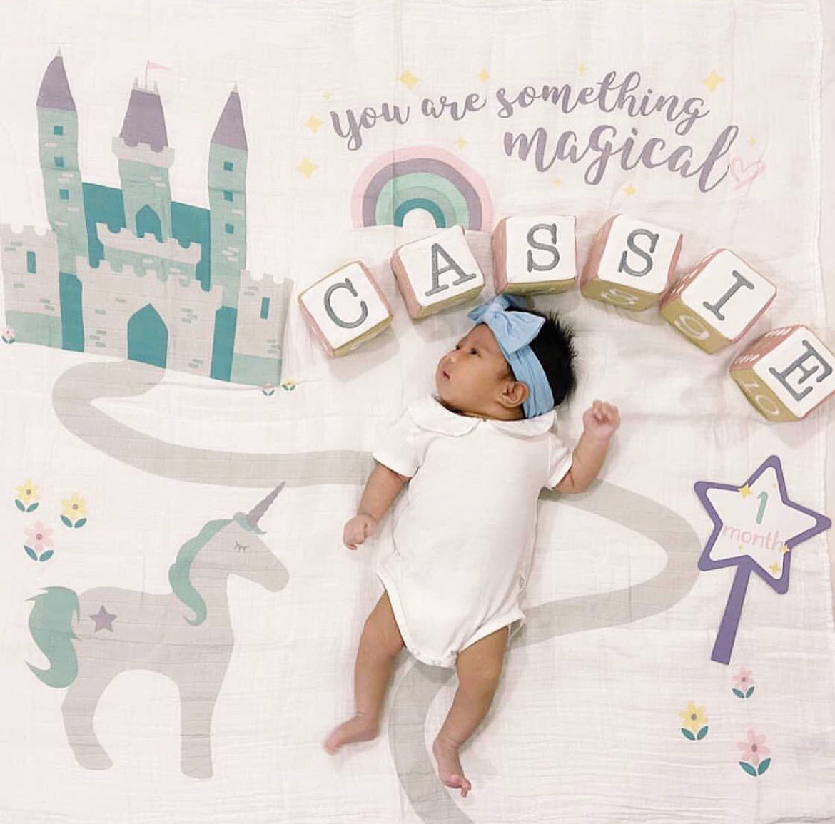 Coperta Complimese Neonato Something Magical + 14 Cards - Personalizzabile