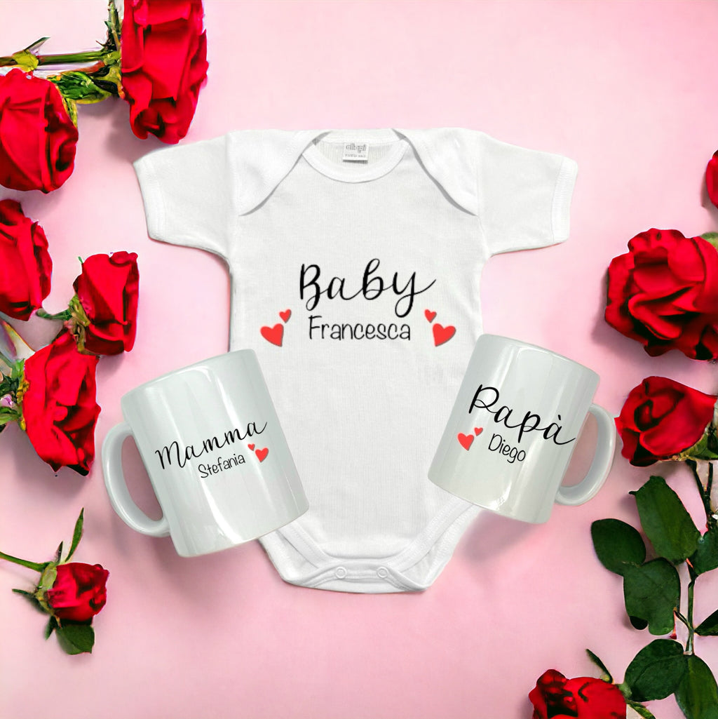 Tris Coordinato Famiglia - Tazze Personalizzate Mamma E Papà, Body Neonato Personalizzato