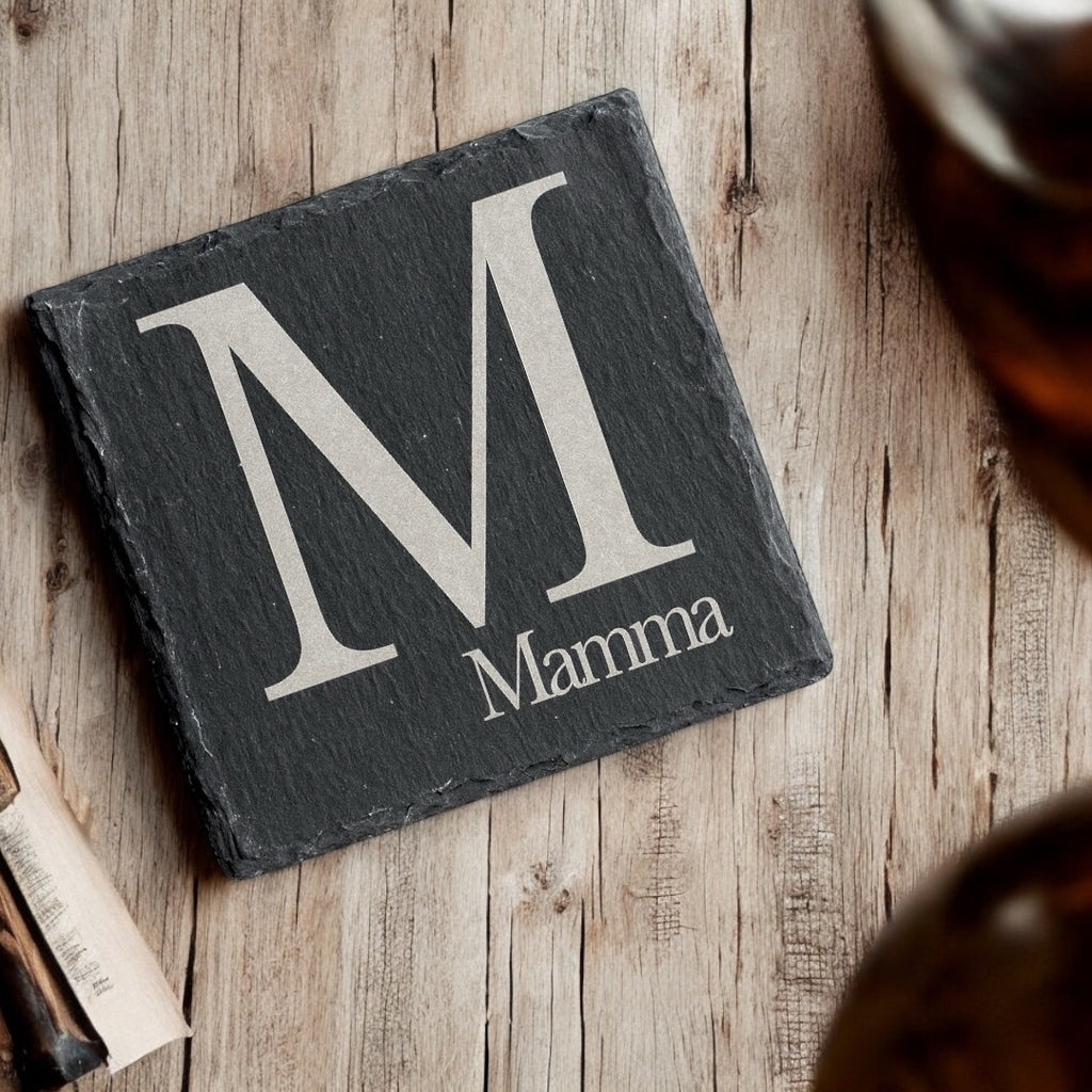 Sottobicchiere in Ardesia Personalizzato | Lettera Iniziale Grande e Nome Inciso