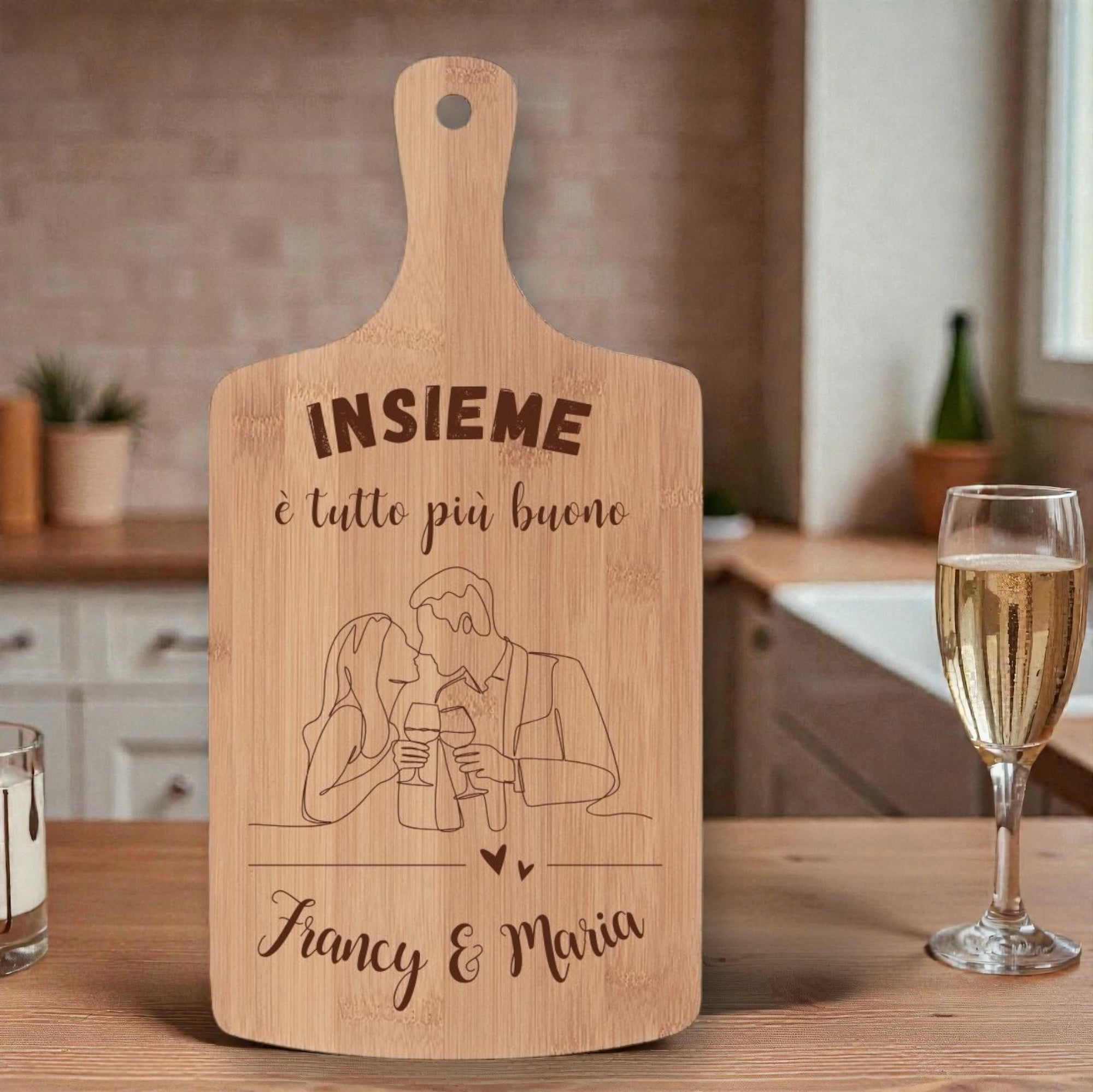 Tagliere in Bambù Personalizzato con Nomi – Idea Regalo di Coppia, San Valentino