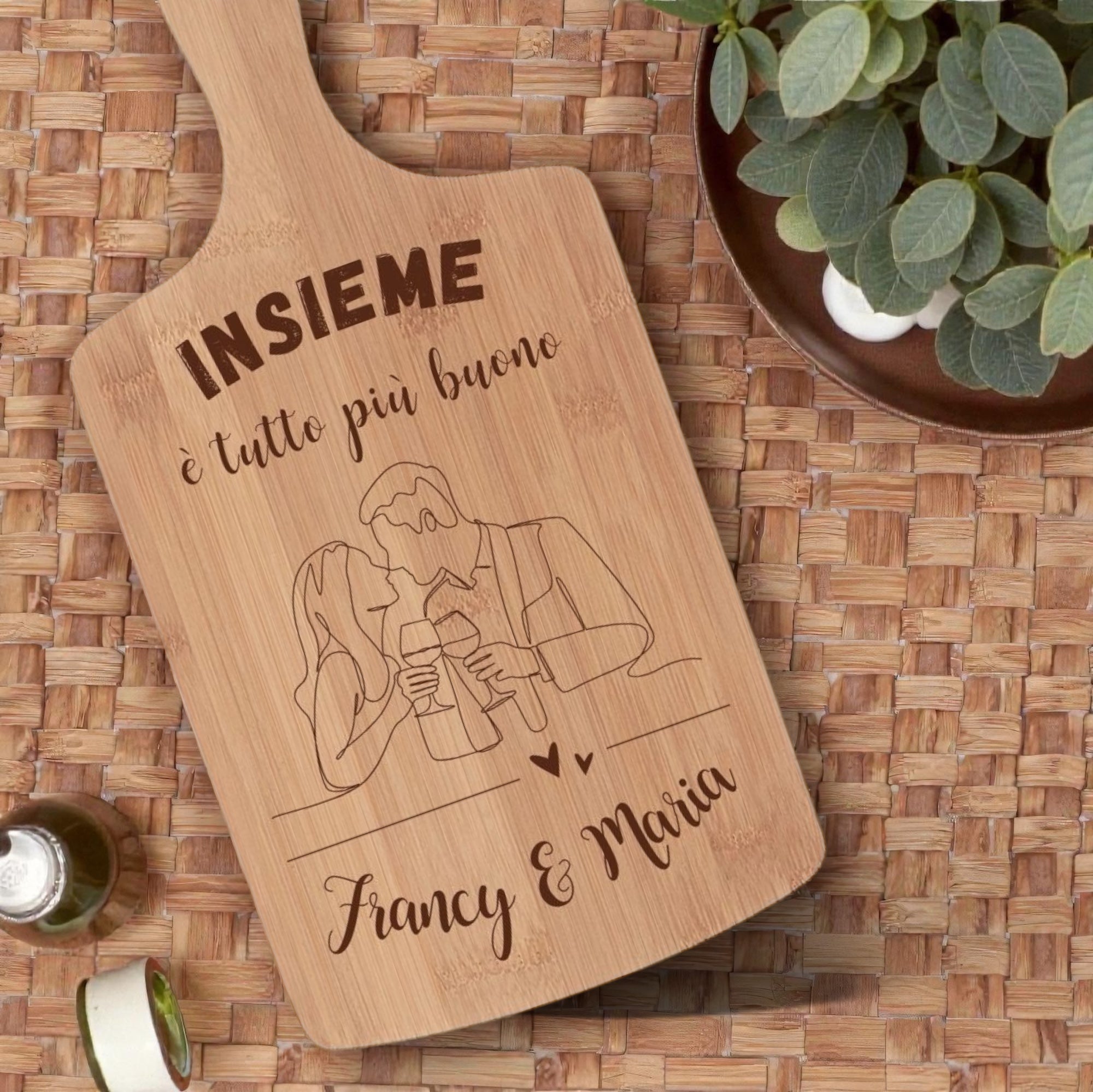 Tagliere in Bambù Personalizzato con Nomi – Idea Regalo di Coppia, San Valentino