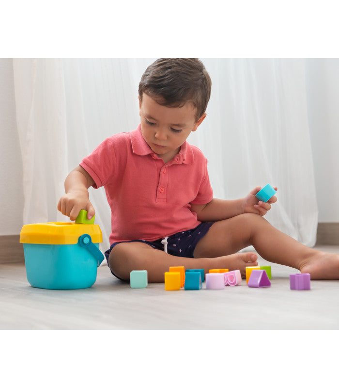 Cubo Attività Con Lettere E Forme Geometriche