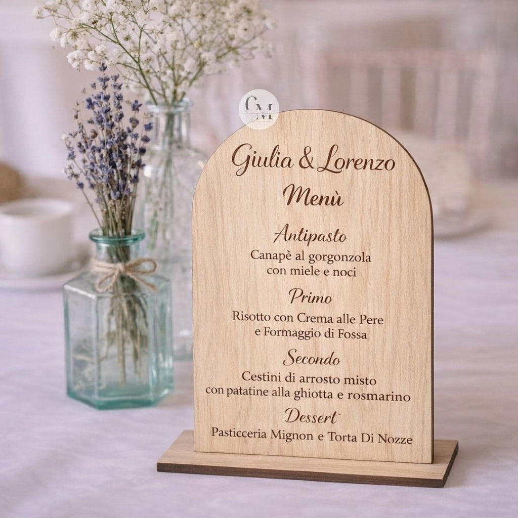 Menù Matrimonio in Legno con Base – Menù Inciso Personalizzato per Tavola