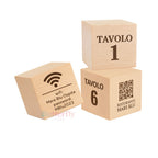 Cubo Segnatavolo in Legno Personalizzato con Logo Aziendale, QR Code, Wifi, Social Media, Numeri Tavoli